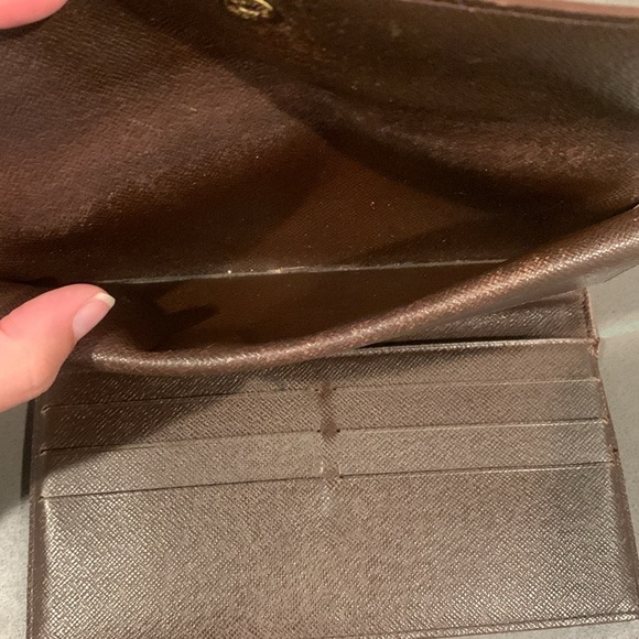 Louis Vuitton Damier Sarah Wallet Date Code TH1927 - Picture 4 of 10